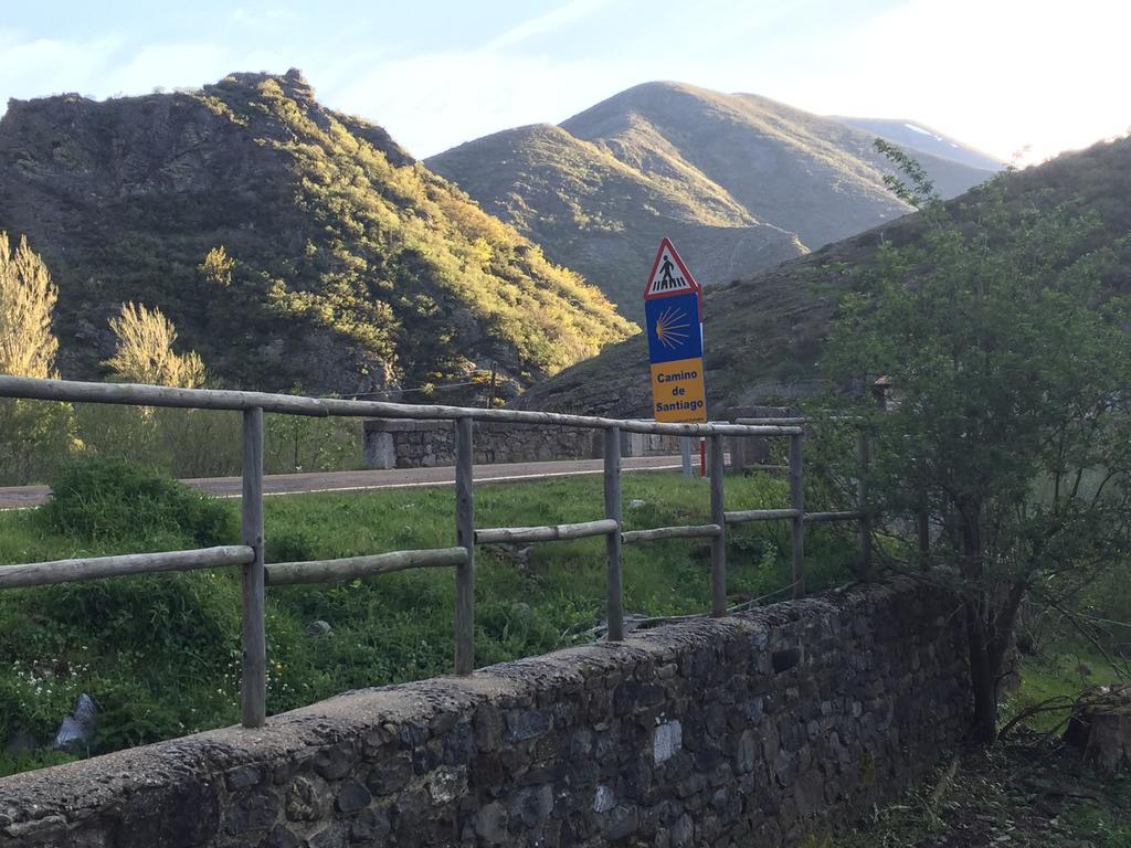 El Invernal De Picos Portilla de la Reina Exterior foto