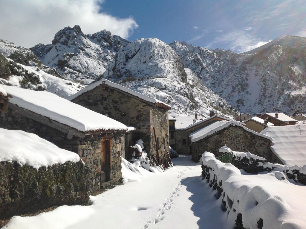 El Invernal De Picos Portilla de la Reina Exterior foto
